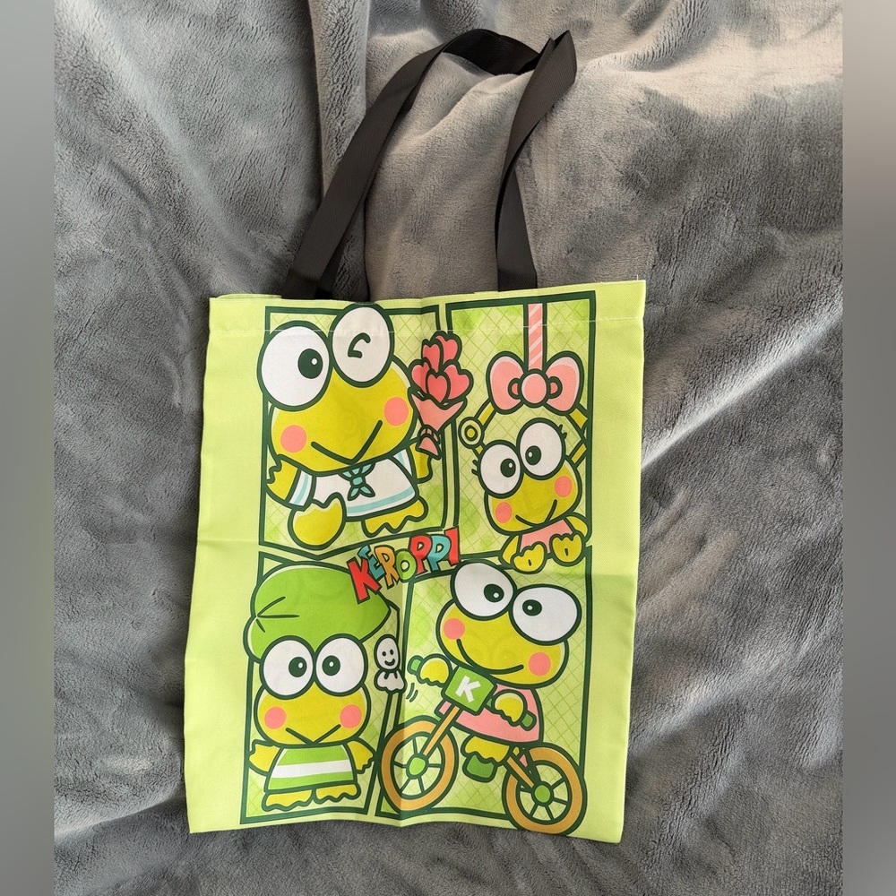 ❤️❤️SANRIO MYSTERY BUNDLE w/ Green Keroppi Shopping Tote Bag